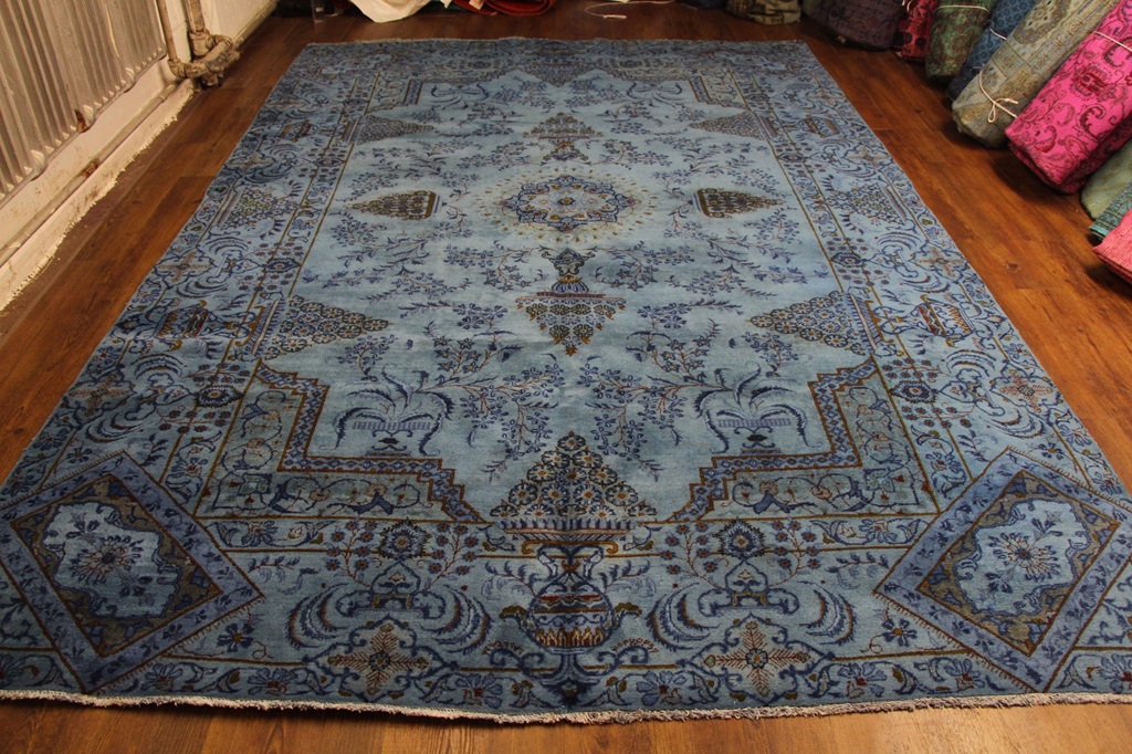 Overdyed carept